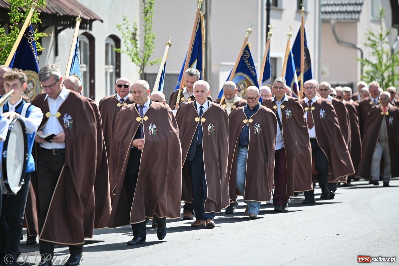 Zdjęcie w galerii na portalu naszraciborz.pl: Zadbać o innych – Diecezjalne Święto Rodziny w Jemielnicy pełne wiary, jedności i nadziei wiadomości z regionu
