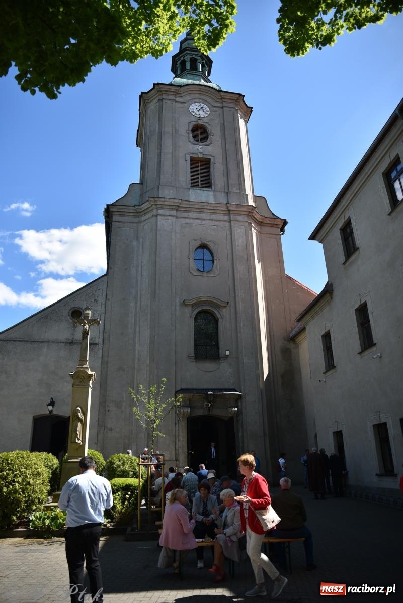 Zdjęcie w galerii na portalu naszraciborz.pl: Zadbać o innych – Diecezjalne Święto Rodziny w Jemielnicy pełne wiary, jedności i nadziei wiadomości z regionu