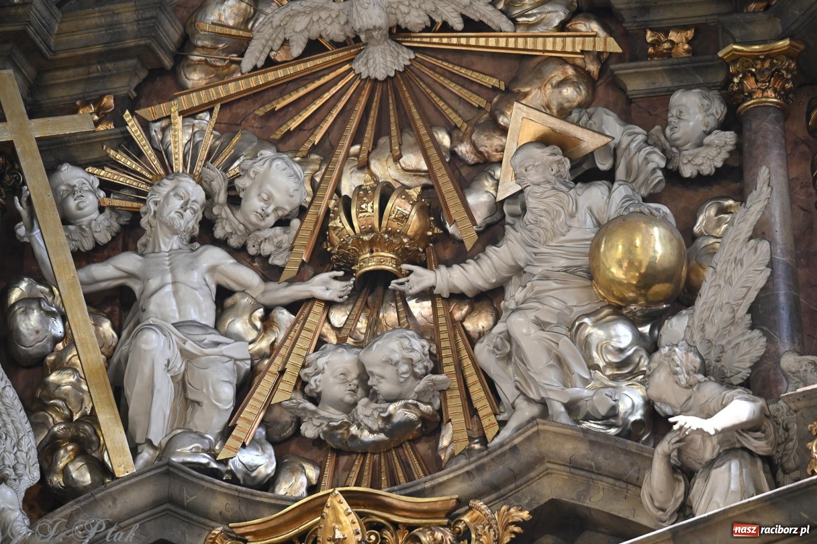 Zdjęcie w galerii na portalu naszraciborz.pl: Zadbać o innych – Diecezjalne Święto Rodziny w Jemielnicy pełne wiary, jedności i nadziei wiadomości z regionu