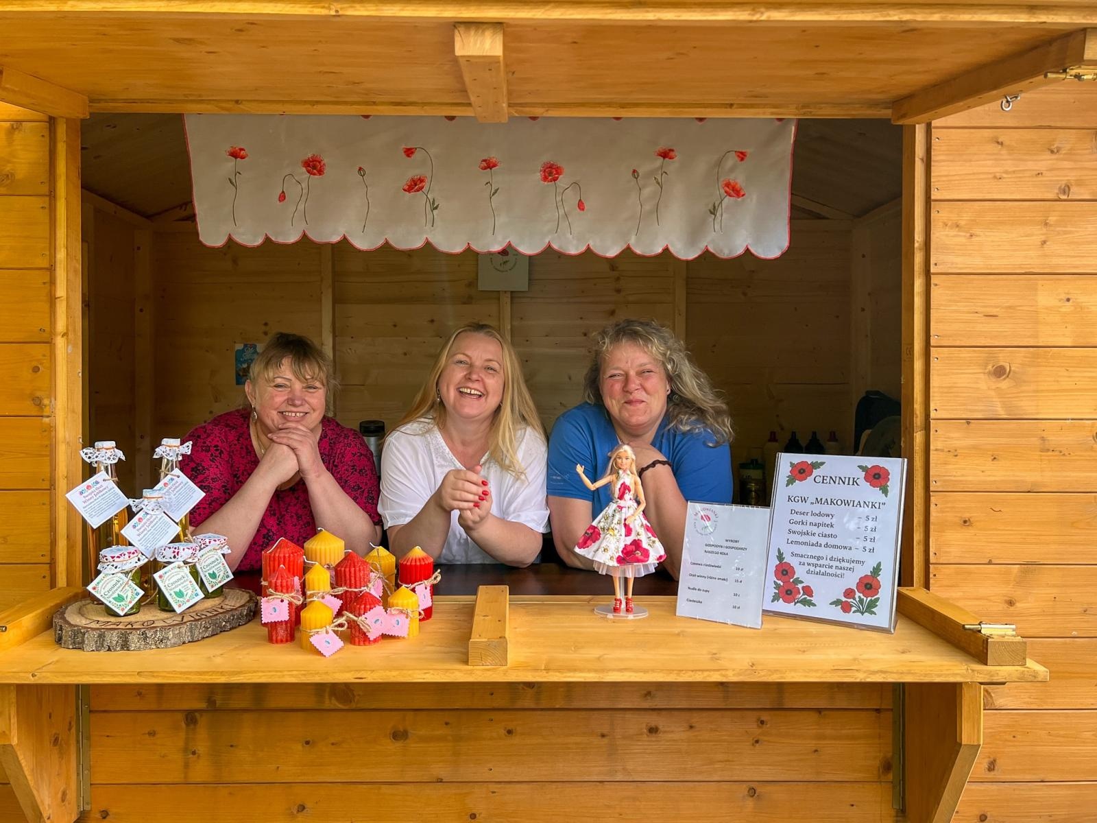 Zdjęcie w galerii na portalu naszraciborz.pl: Tężnia, wieża i makowskie specjały. Weekendowa nowość w Pietrowicach Wielkich wiadomości z regionu