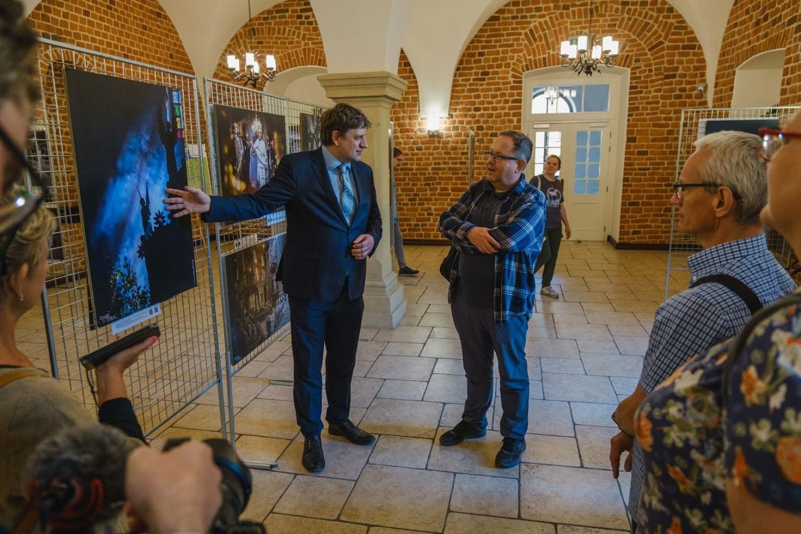 Zdjęcie w galerii na portalu naszraciborz.pl: Wystawa fotografii wielkoformatowych w Rudach wiadomości z regionu