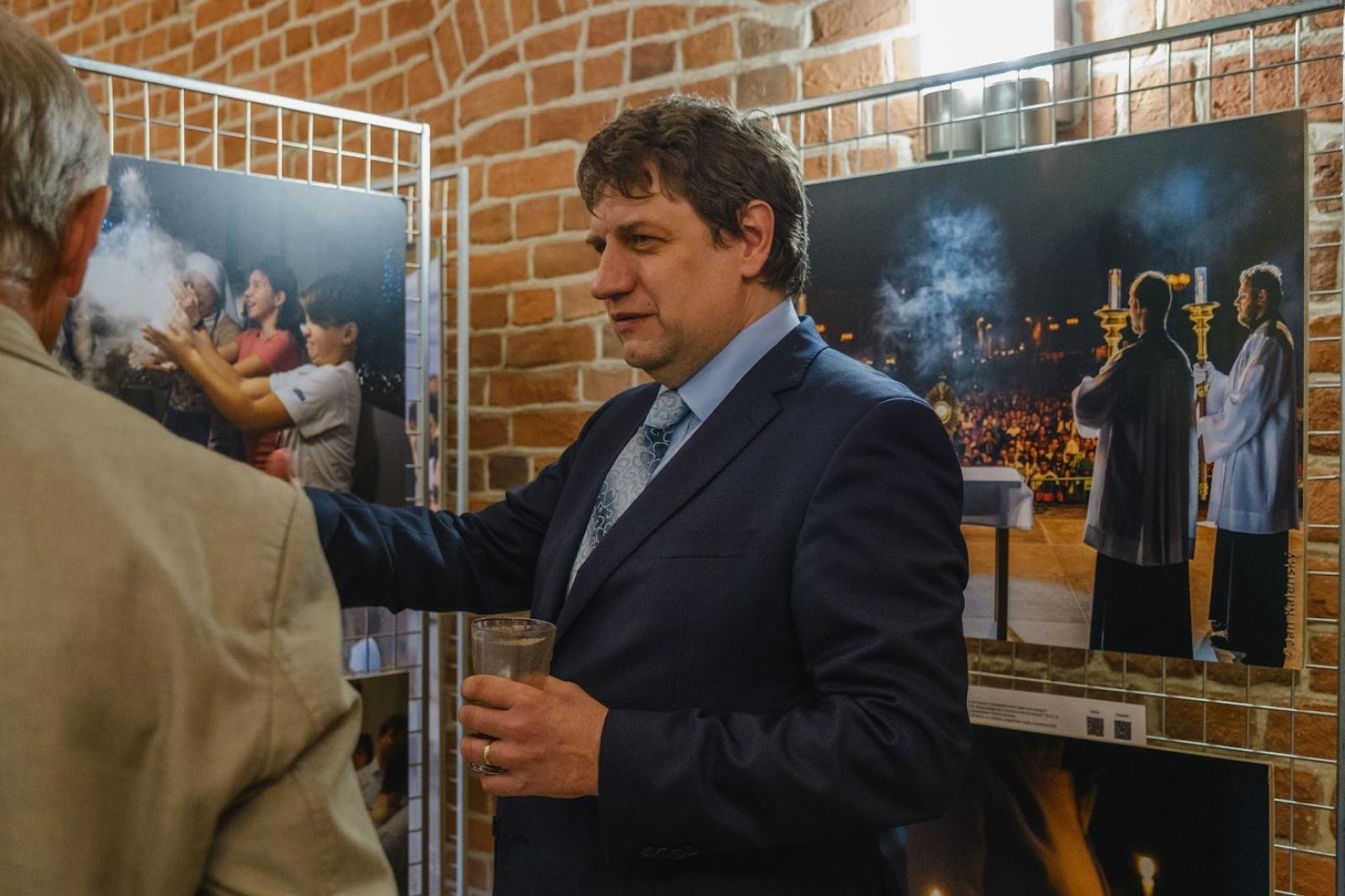 Zdjęcie w galerii na portalu naszraciborz.pl: Wystawa fotografii wielkoformatowych w Rudach wiadomości z regionu