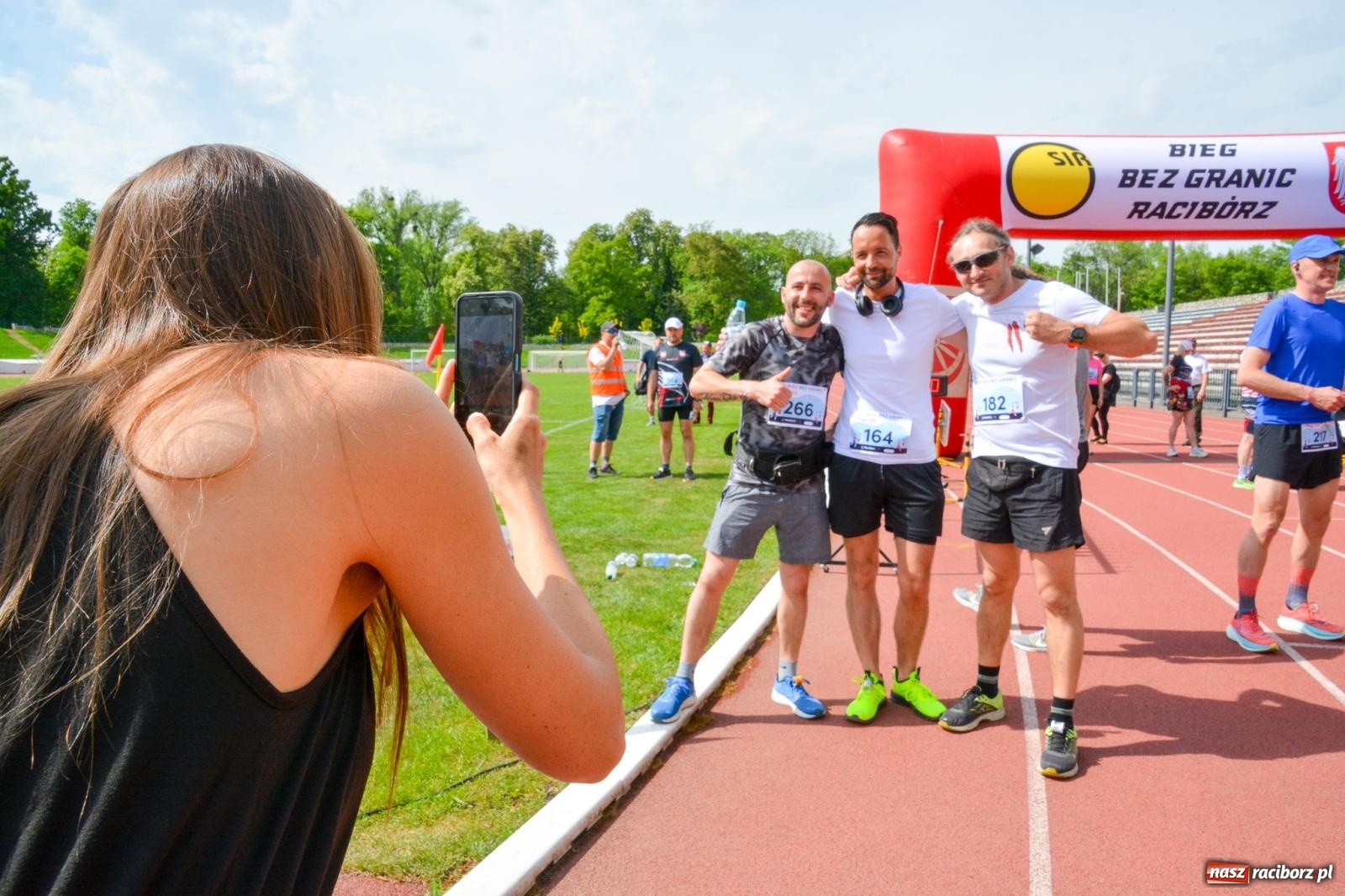 Zdjęcie w galerii na portalu naszraciborz.pl: Mateusz Mrówka najszybszy w XVII Biegu bez Granic wiadomości z regionu