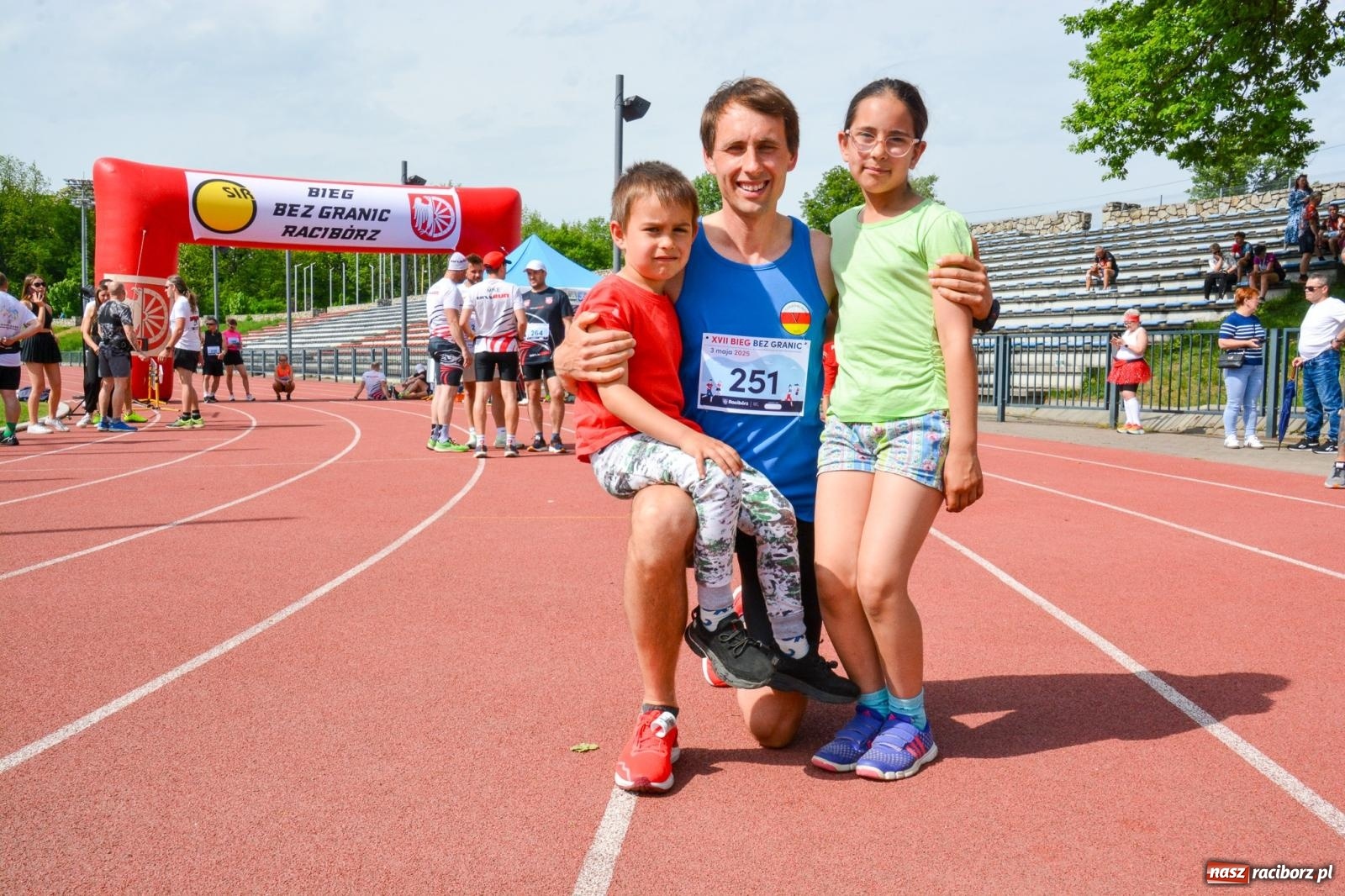 Zdjęcie w galerii na portalu naszraciborz.pl: Mateusz Mrówka najszybszy w XVII Biegu bez Granic wiadomości z regionu