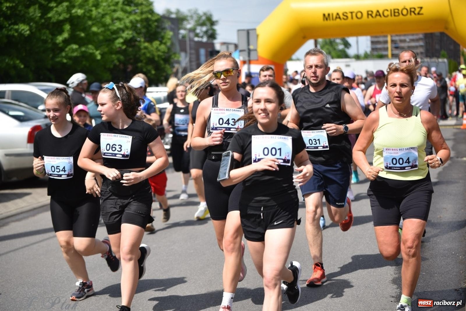 Zdjęcie w galerii na portalu naszraciborz.pl: Mateusz Mrówka najszybszy w XVII Biegu bez Granic wiadomości z regionu