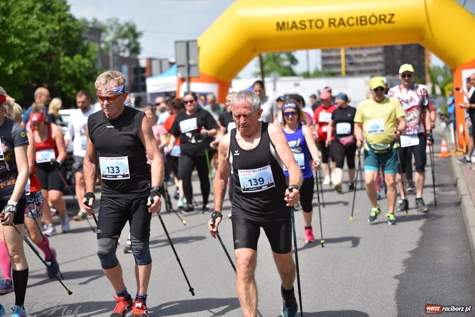 Zdjęcie w galerii na portalu naszraciborz.pl: Mateusz Mrówka najszybszy w XVII Biegu bez Granic wiadomości z regionu