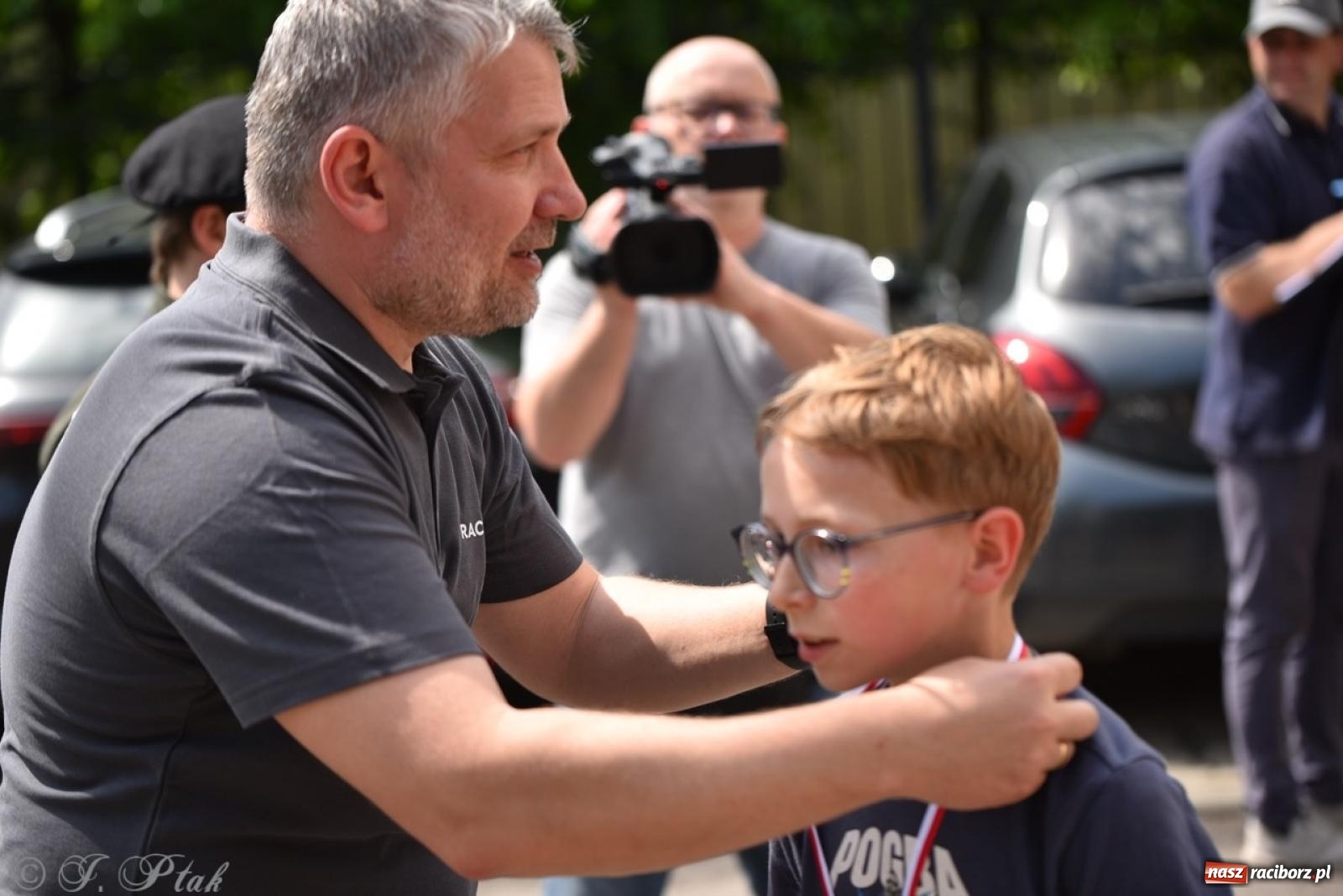 Zdjęcie w galerii na portalu naszraciborz.pl: Mateusz Mrówka najszybszy w XVII Biegu bez Granic wiadomości z regionu