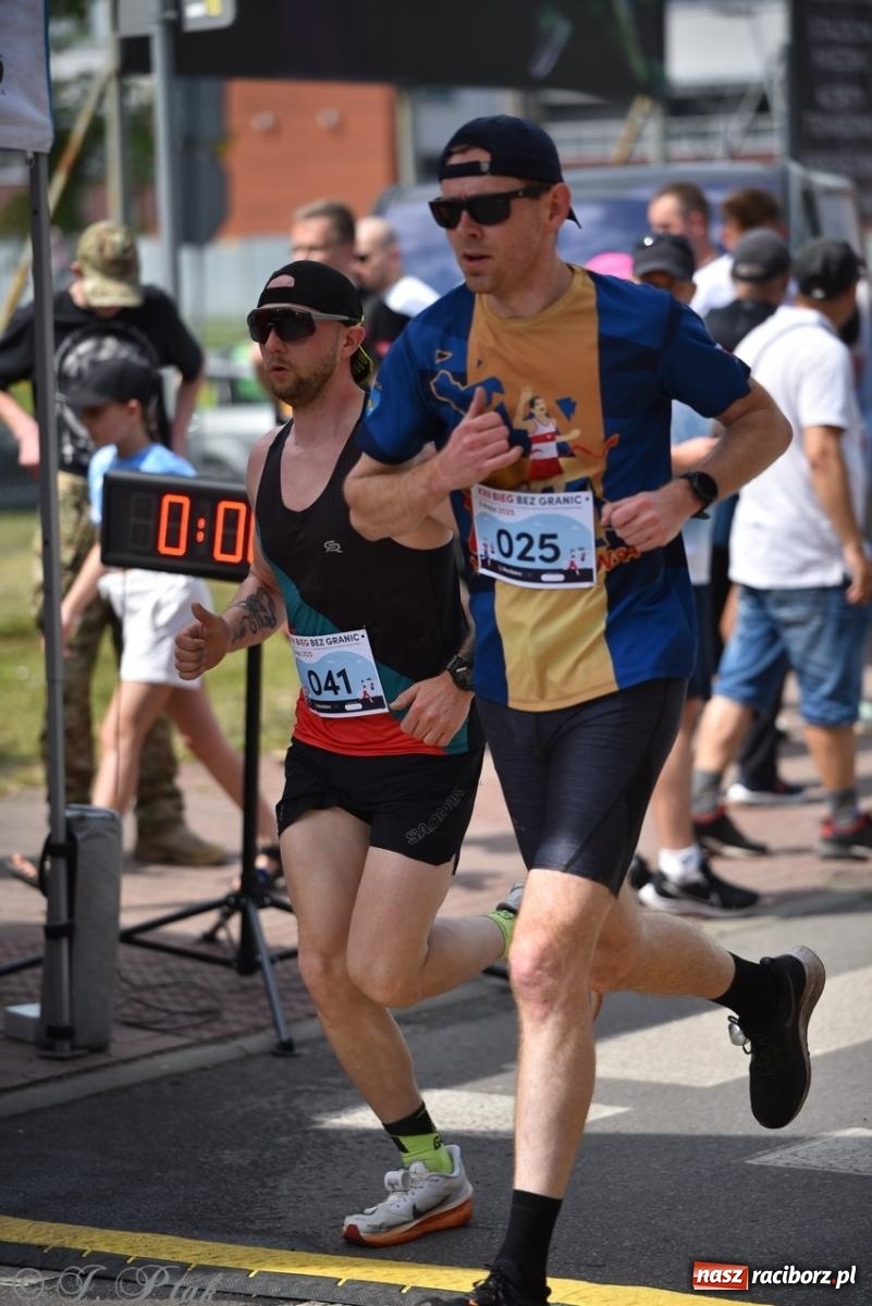 Zdjęcie w galerii na portalu naszraciborz.pl: Mateusz Mrówka najszybszy w XVII Biegu bez Granic wiadomości z regionu