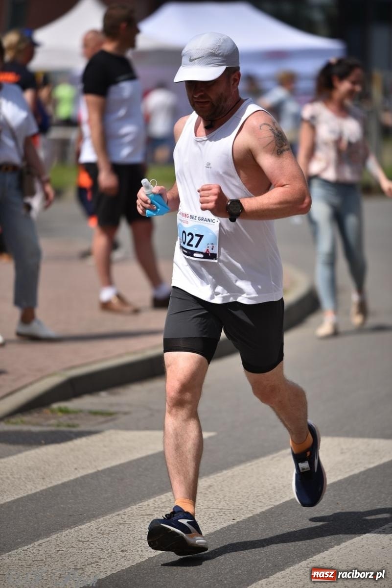 Zdjęcie w galerii na portalu naszraciborz.pl: Mateusz Mrówka najszybszy w XVII Biegu bez Granic wiadomości z regionu