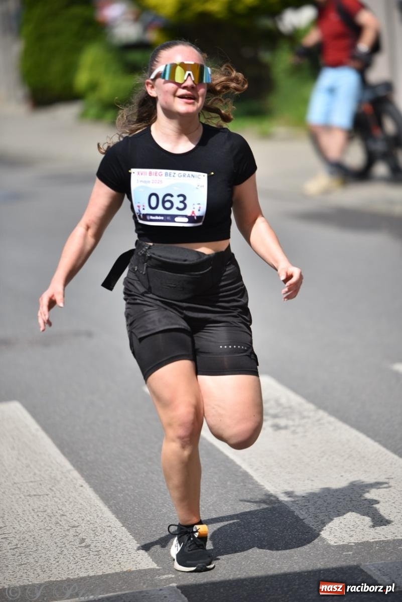 Zdjęcie w galerii na portalu naszraciborz.pl: Mateusz Mrówka najszybszy w XVII Biegu bez Granic wiadomości z regionu