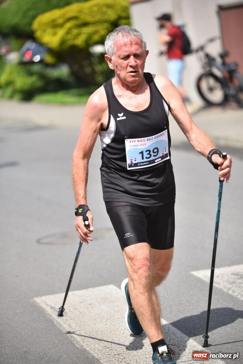 Zdjęcie w galerii na portalu naszraciborz.pl: Mateusz Mrówka najszybszy w XVII Biegu bez Granic wiadomości z regionu