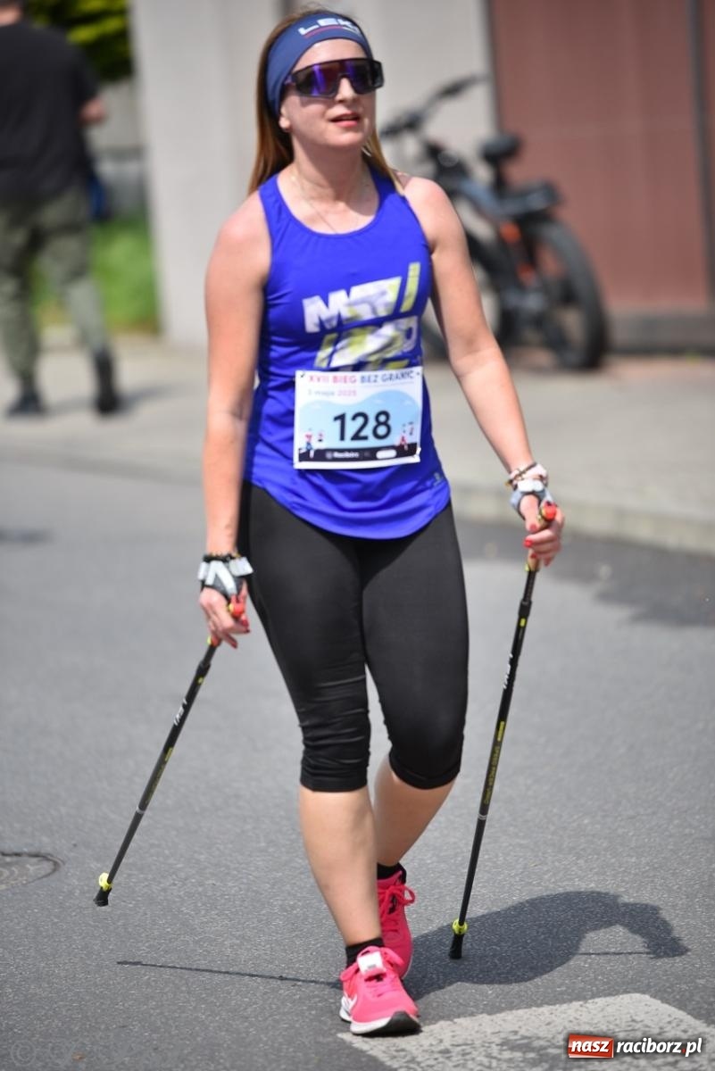 Zdjęcie w galerii na portalu naszraciborz.pl: Mateusz Mrówka najszybszy w XVII Biegu bez Granic wiadomości z regionu