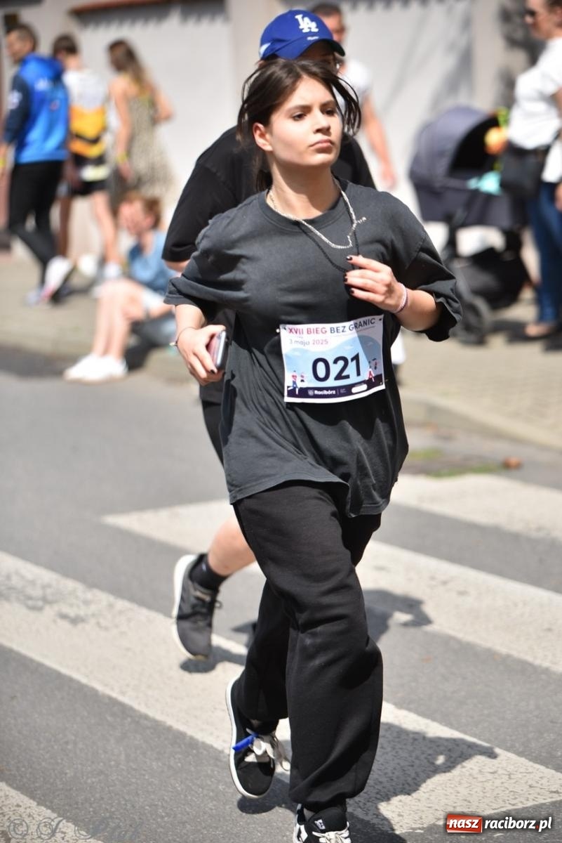 Zdjęcie w galerii na portalu naszraciborz.pl: Mateusz Mrówka najszybszy w XVII Biegu bez Granic wiadomości z regionu