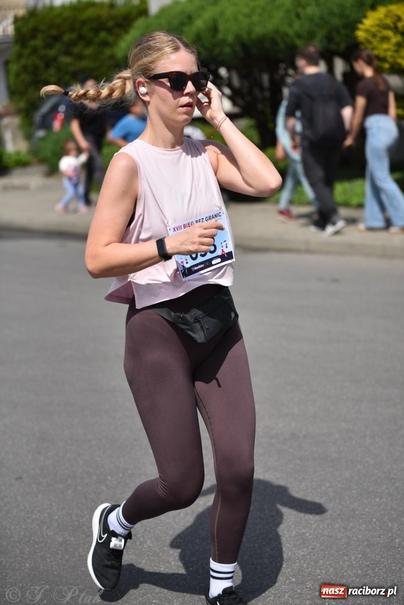 Zdjęcie w galerii na portalu naszraciborz.pl: Mateusz Mrówka najszybszy w XVII Biegu bez Granic wiadomości z regionu