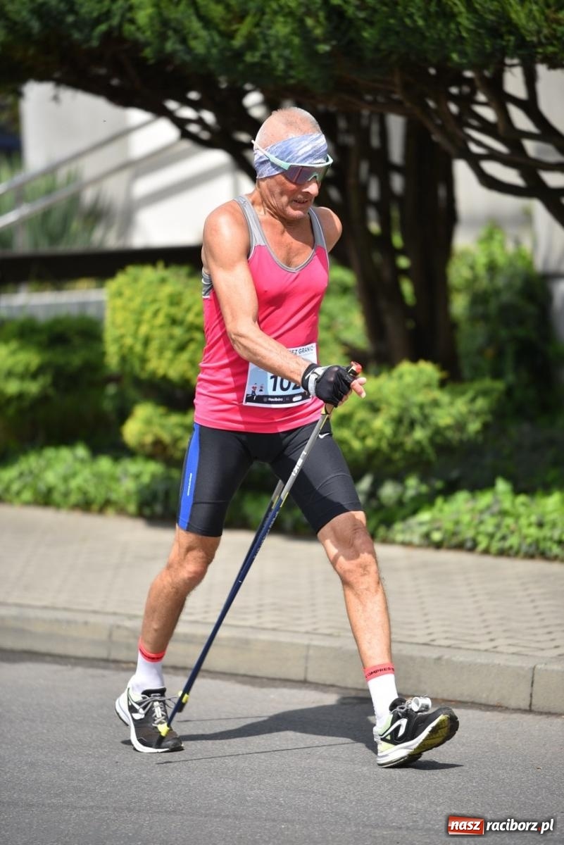 Zdjęcie w galerii na portalu naszraciborz.pl: Mateusz Mrówka najszybszy w XVII Biegu bez Granic wiadomości z regionu