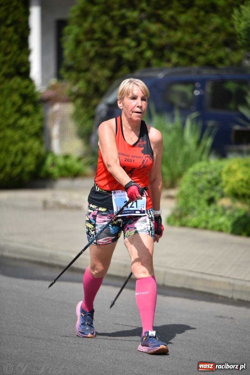 Zdjęcie w galerii na portalu naszraciborz.pl: Mateusz Mrówka najszybszy w XVII Biegu bez Granic wiadomości z regionu