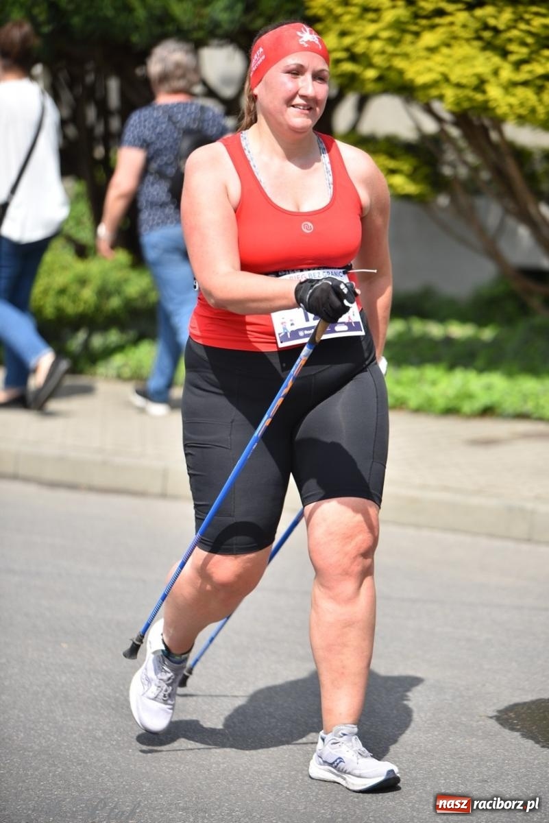 Zdjęcie w galerii na portalu naszraciborz.pl: Mateusz Mrówka najszybszy w XVII Biegu bez Granic wiadomości z regionu