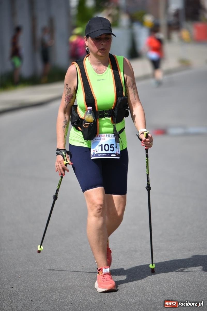 Zdjęcie w galerii na portalu naszraciborz.pl: Mateusz Mrówka najszybszy w XVII Biegu bez Granic wiadomości z regionu
