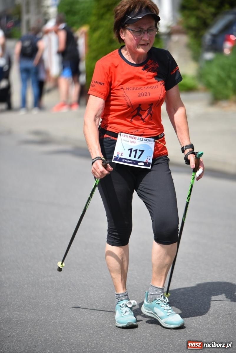 Zdjęcie w galerii na portalu naszraciborz.pl: Mateusz Mrówka najszybszy w XVII Biegu bez Granic wiadomości z regionu