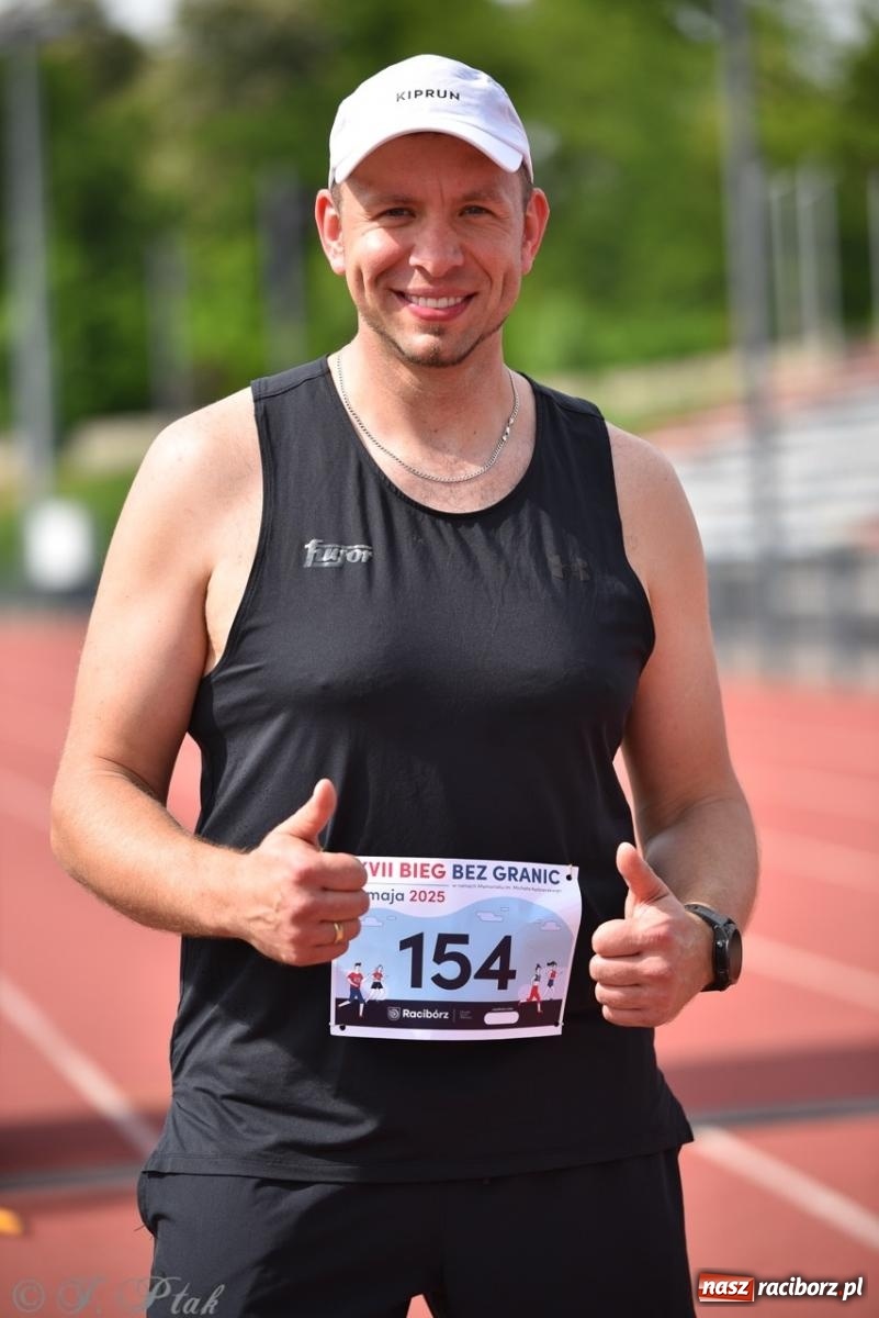 Zdjęcie w galerii na portalu naszraciborz.pl: Mateusz Mrówka najszybszy w XVII Biegu bez Granic wiadomości z regionu
