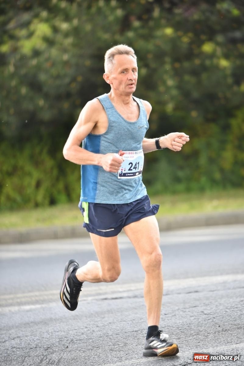 Zdjęcie w galerii na portalu naszraciborz.pl: Mateusz Mrówka najszybszy w XVII Biegu bez Granic wiadomości z regionu