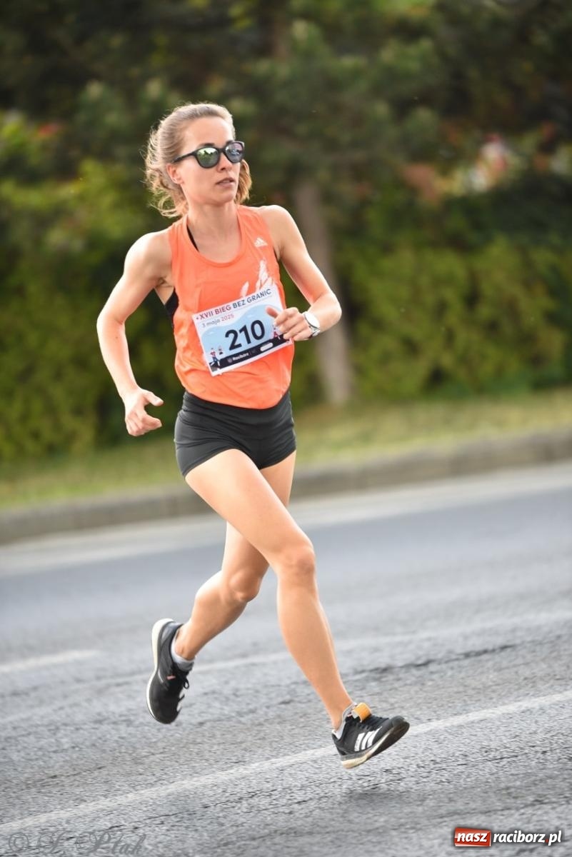 Zdjęcie w galerii na portalu naszraciborz.pl: Mateusz Mrówka najszybszy w XVII Biegu bez Granic wiadomości z regionu