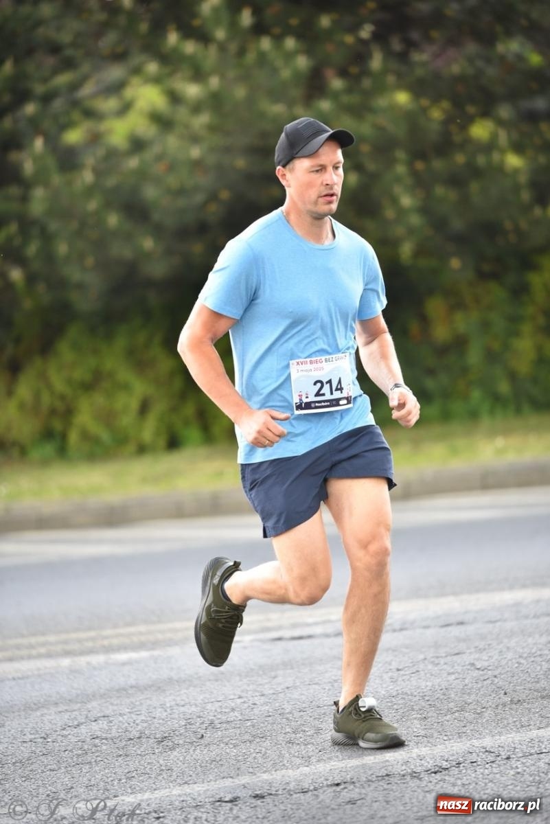 Zdjęcie w galerii na portalu naszraciborz.pl: Mateusz Mrówka najszybszy w XVII Biegu bez Granic wiadomości z regionu