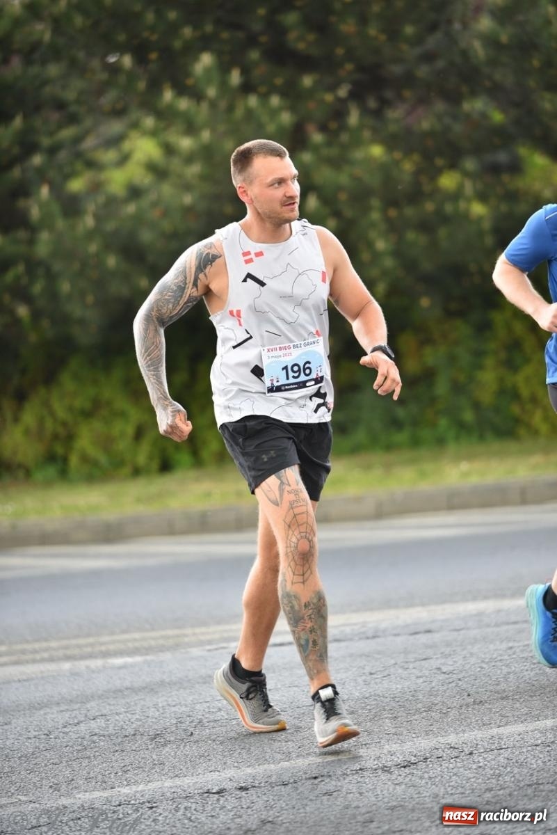 Zdjęcie w galerii na portalu naszraciborz.pl: Mateusz Mrówka najszybszy w XVII Biegu bez Granic wiadomości z regionu