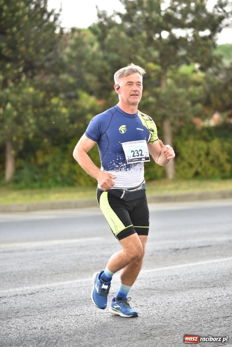 Zdjęcie w galerii na portalu naszraciborz.pl: Mateusz Mrówka najszybszy w XVII Biegu bez Granic wiadomości z regionu
