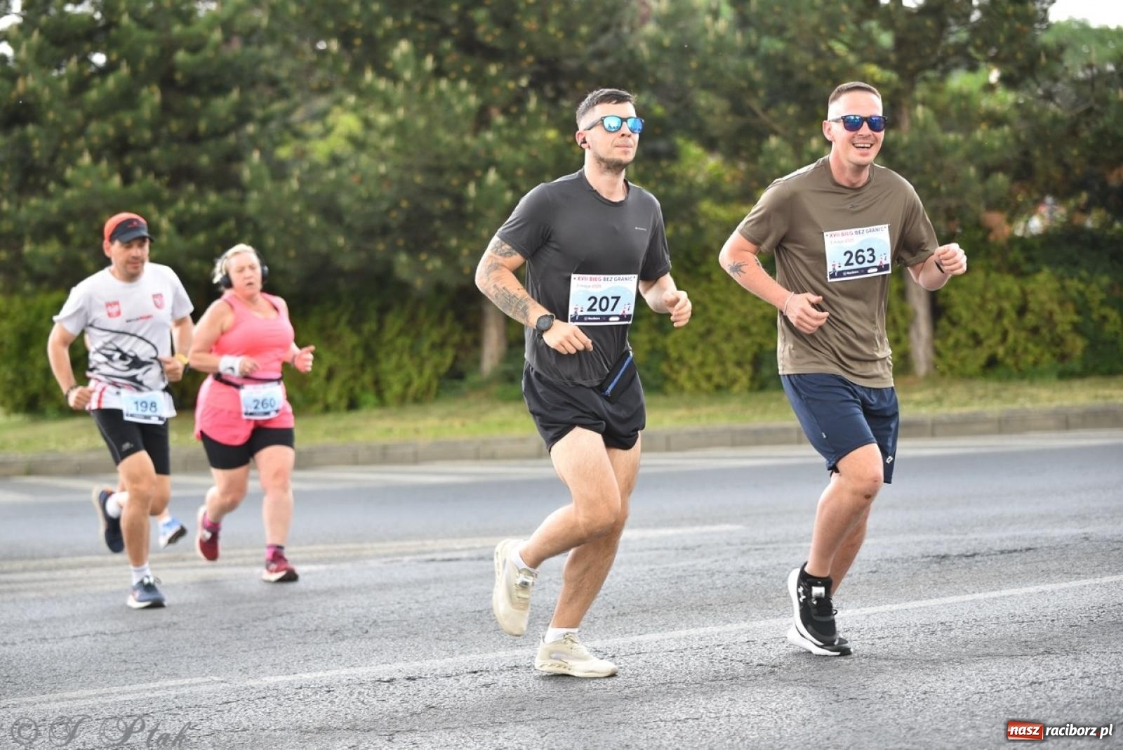 Zdjęcie w galerii na portalu naszraciborz.pl: Mateusz Mrówka najszybszy w XVII Biegu bez Granic wiadomości z regionu
