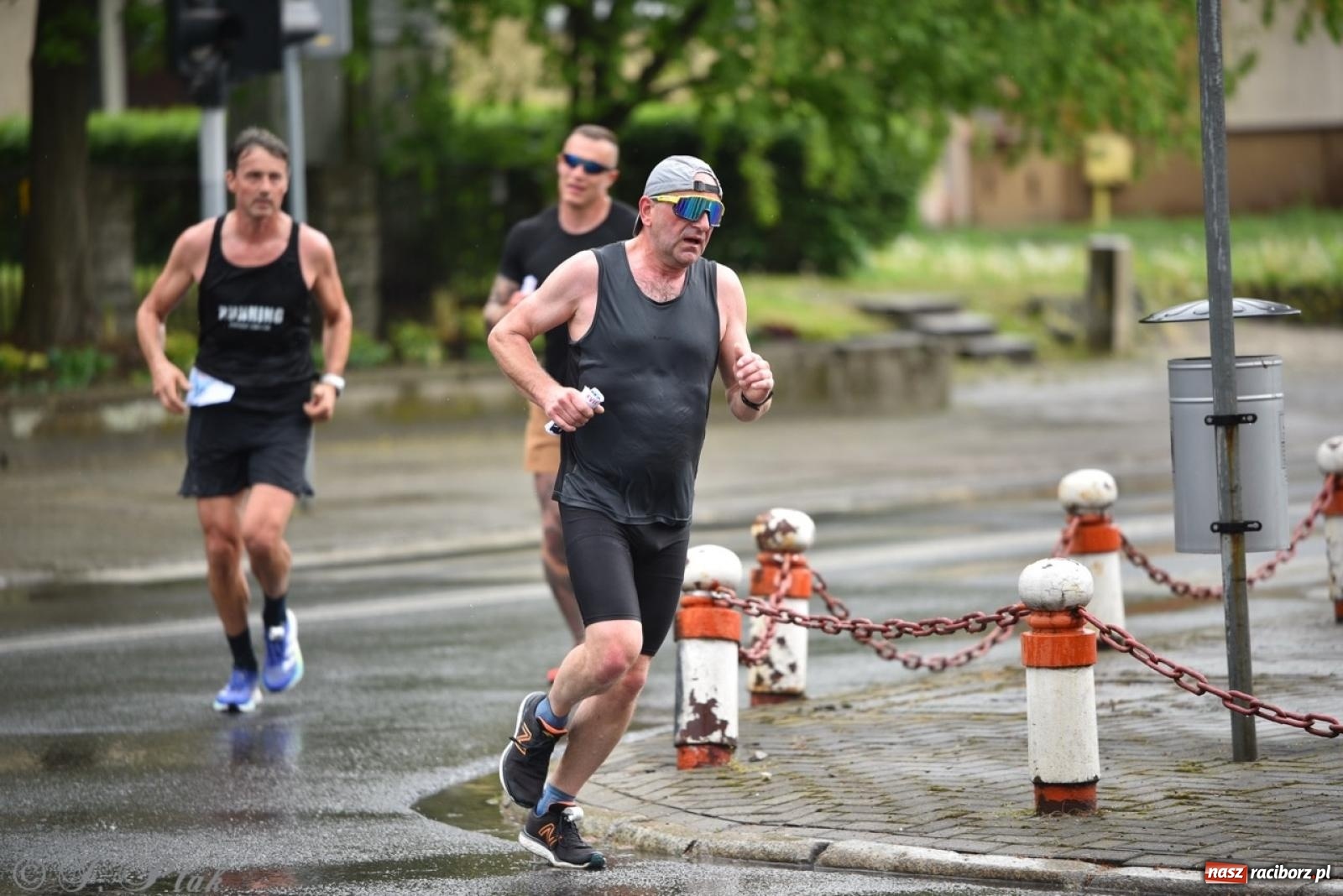 Zdjęcie w galerii na portalu naszraciborz.pl: Mateusz Mrówka najszybszy w XVII Biegu bez Granic wiadomości z regionu