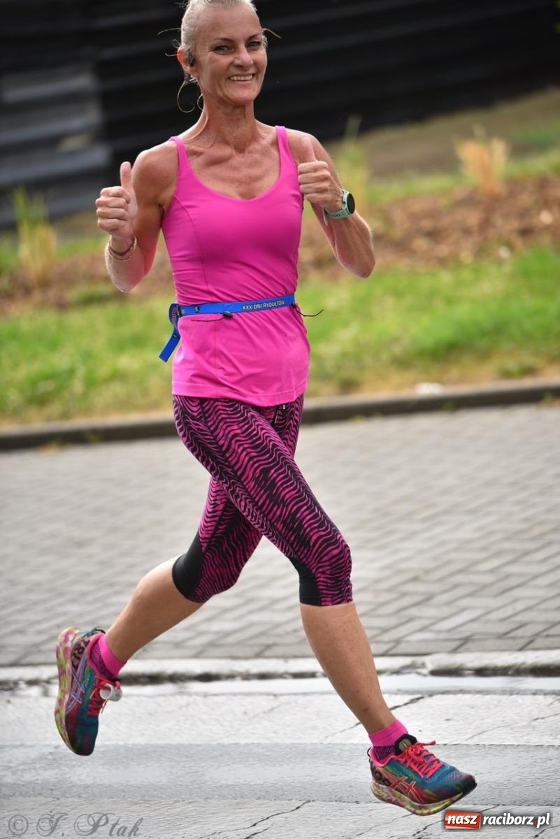 Zdjęcie w galerii na portalu naszraciborz.pl: Mateusz Mrówka najszybszy w XVII Biegu bez Granic wiadomości z regionu