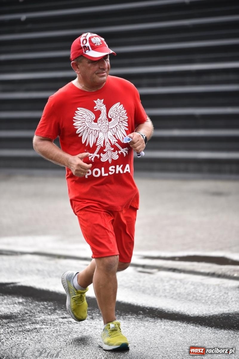 Zdjęcie w galerii na portalu naszraciborz.pl: Mateusz Mrówka najszybszy w XVII Biegu bez Granic wiadomości z regionu