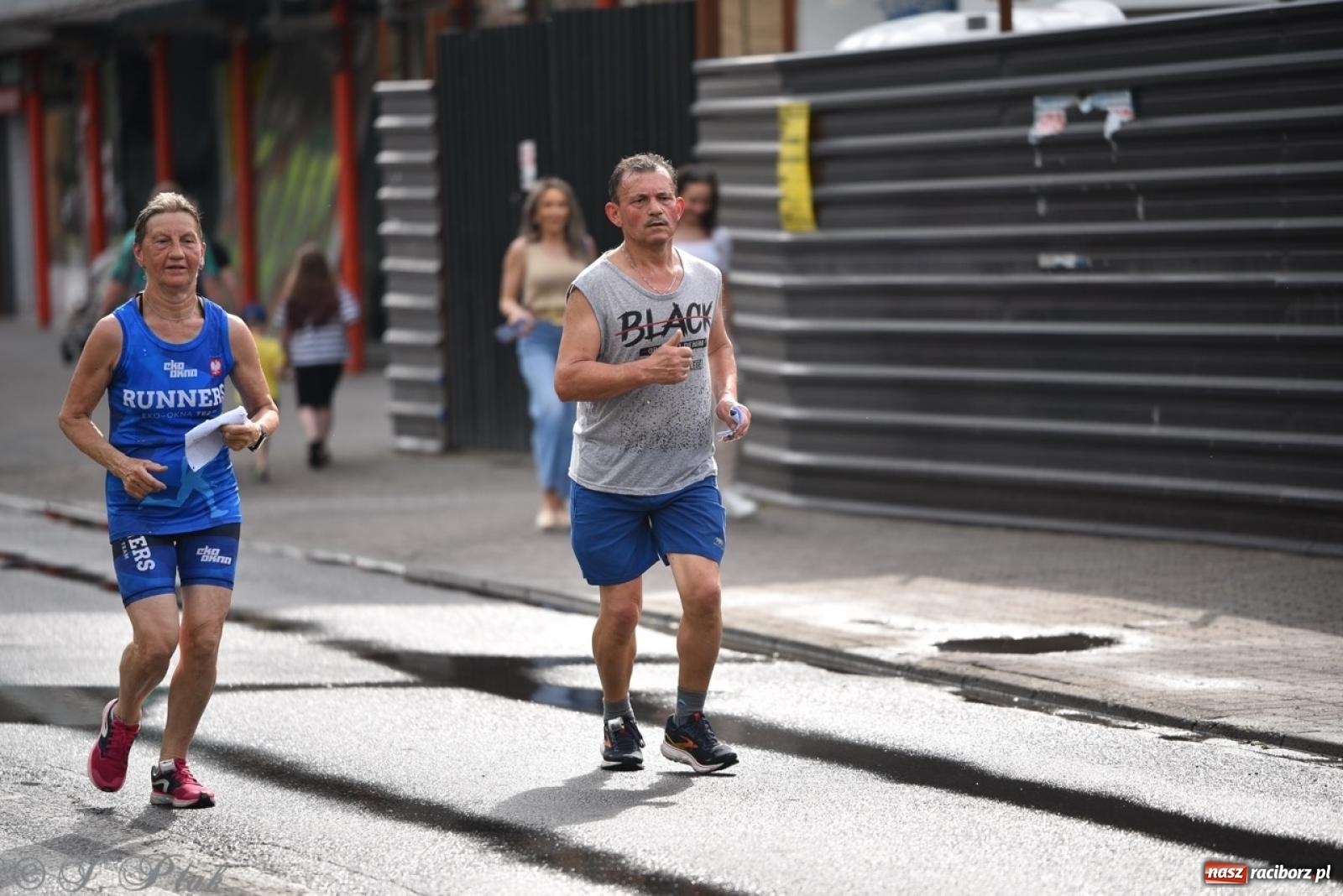 Zdjęcie w galerii na portalu naszraciborz.pl: Mateusz Mrówka najszybszy w XVII Biegu bez Granic wiadomości z regionu