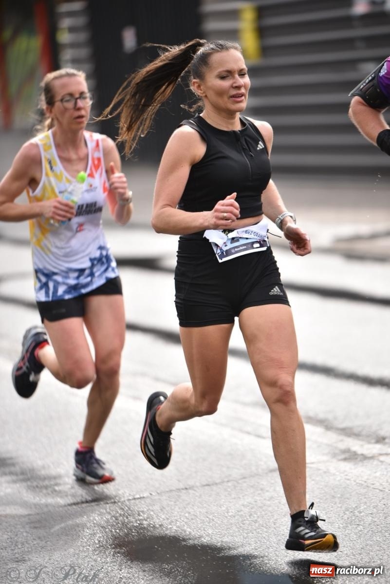 Zdjęcie w galerii na portalu naszraciborz.pl: Mateusz Mrówka najszybszy w XVII Biegu bez Granic wiadomości z regionu