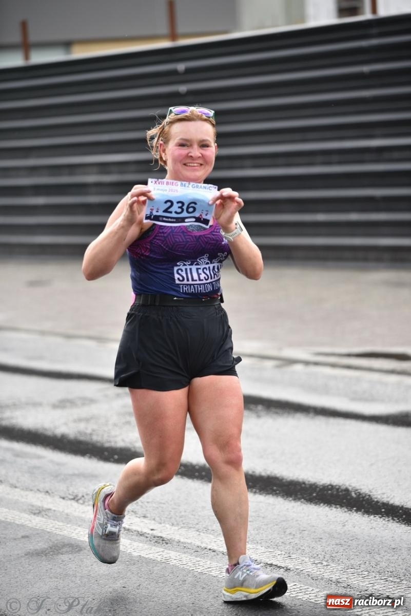 Zdjęcie w galerii na portalu naszraciborz.pl: Mateusz Mrówka najszybszy w XVII Biegu bez Granic wiadomości z regionu