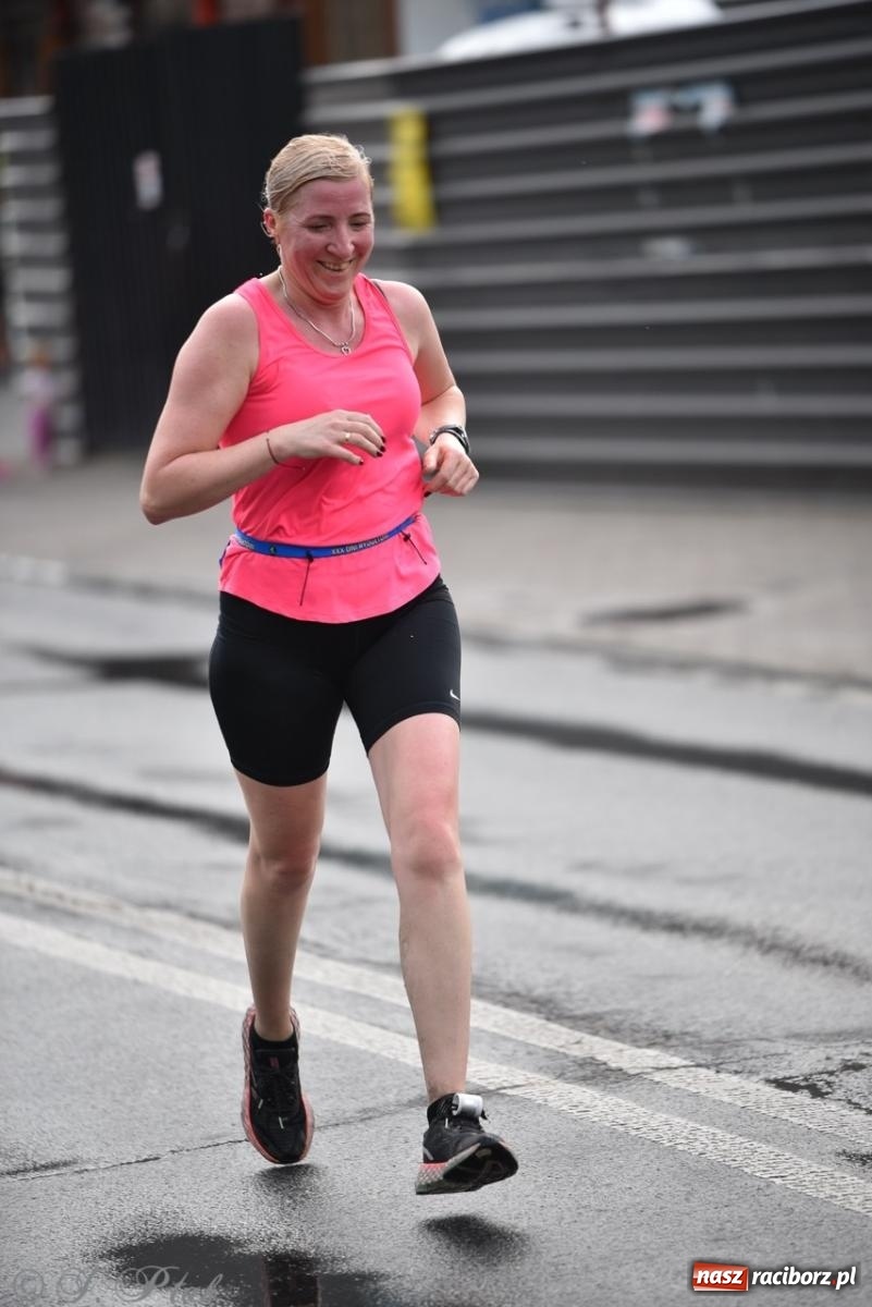 Zdjęcie w galerii na portalu naszraciborz.pl: Mateusz Mrówka najszybszy w XVII Biegu bez Granic wiadomości z regionu