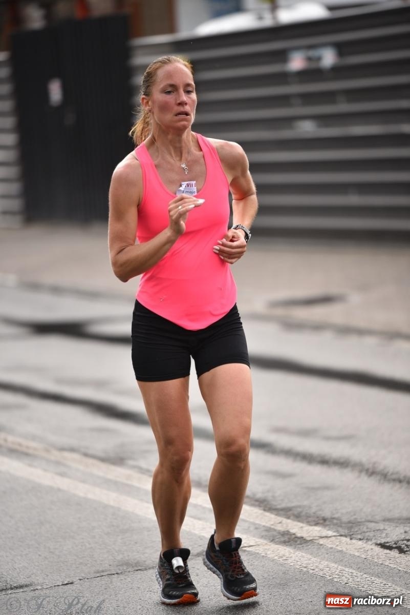 Zdjęcie w galerii na portalu naszraciborz.pl: Mateusz Mrówka najszybszy w XVII Biegu bez Granic wiadomości z regionu