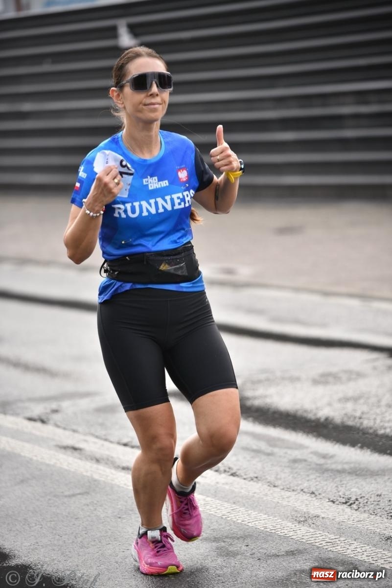 Zdjęcie w galerii na portalu naszraciborz.pl: Mateusz Mrówka najszybszy w XVII Biegu bez Granic wiadomości z regionu