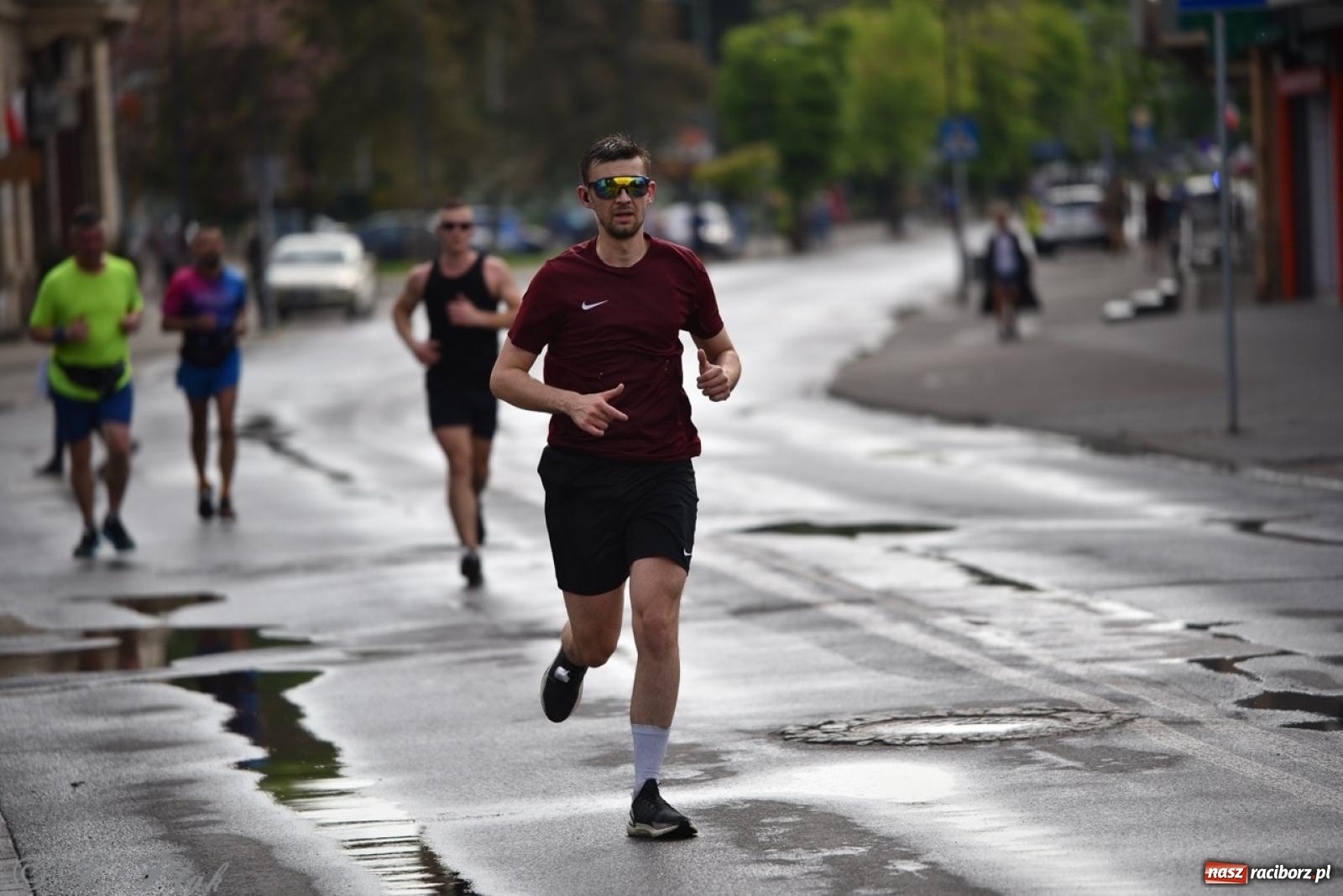 Zdjęcie w galerii na portalu naszraciborz.pl: Mateusz Mrówka najszybszy w XVII Biegu bez Granic wiadomości z regionu