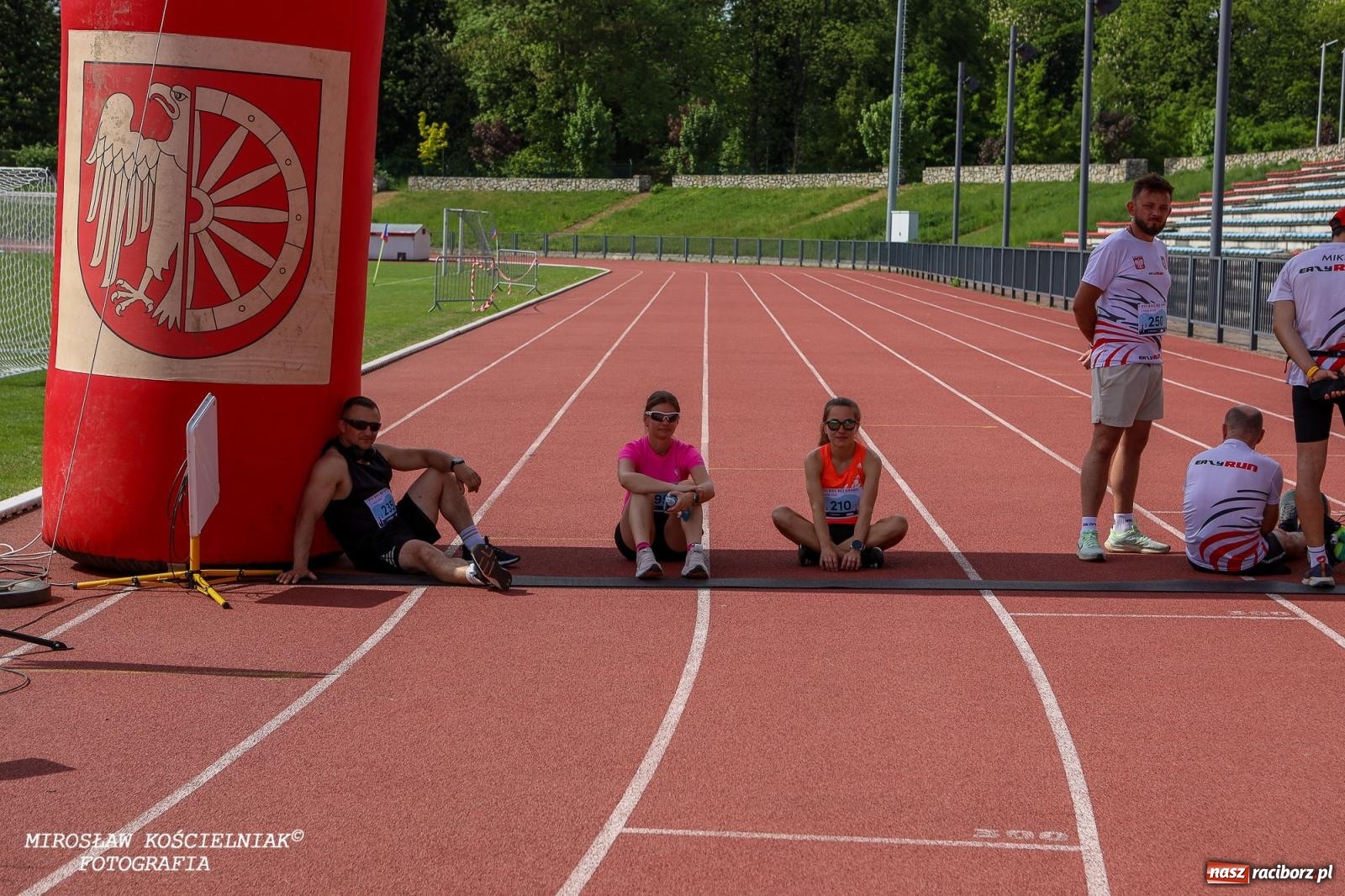 Zdjęcie w galerii na portalu naszraciborz.pl: Mateusz Mrówka najszybszy w XVII Biegu bez Granic wiadomości z regionu