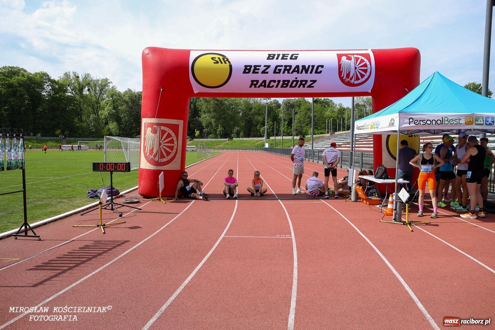 Zdjęcie w galerii na portalu naszraciborz.pl: Mateusz Mrówka najszybszy w XVII Biegu bez Granic wiadomości z regionu