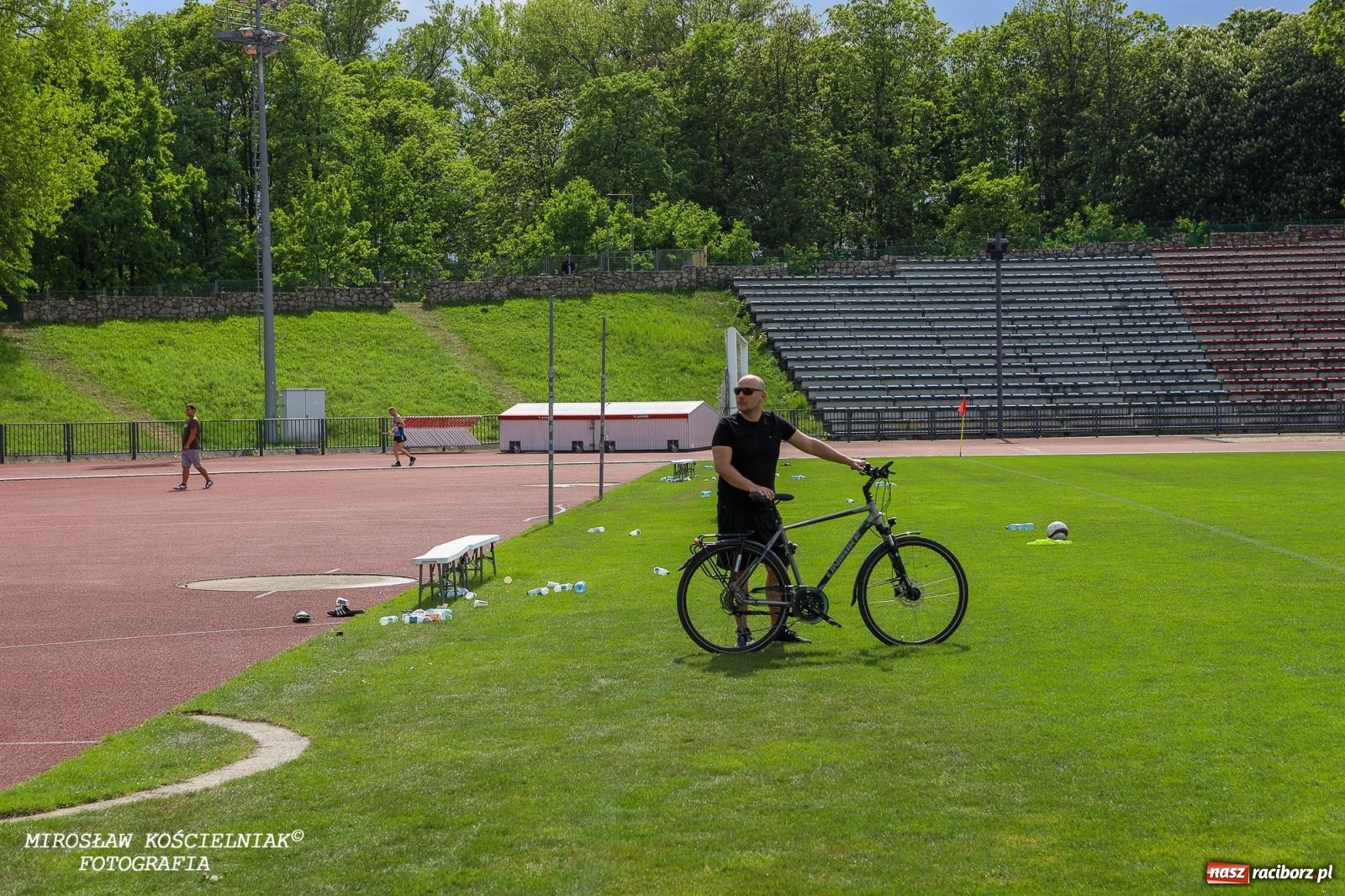 Zdjęcie w galerii na portalu naszraciborz.pl: Mateusz Mrówka najszybszy w XVII Biegu bez Granic wiadomości z regionu