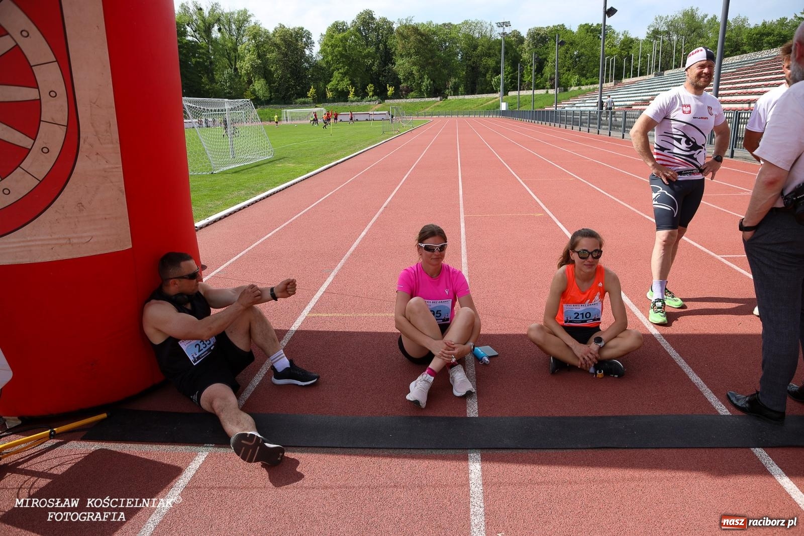 Zdjęcie w galerii na portalu naszraciborz.pl: Mateusz Mrówka najszybszy w XVII Biegu bez Granic wiadomości z regionu