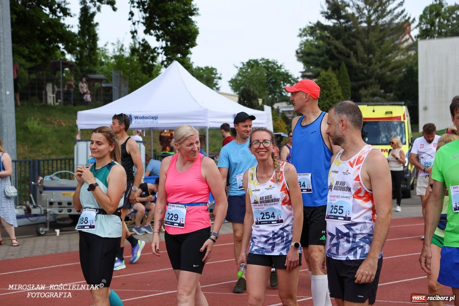 Zdjęcie w galerii na portalu naszraciborz.pl: Mateusz Mrówka najszybszy w XVII Biegu bez Granic wiadomości z regionu