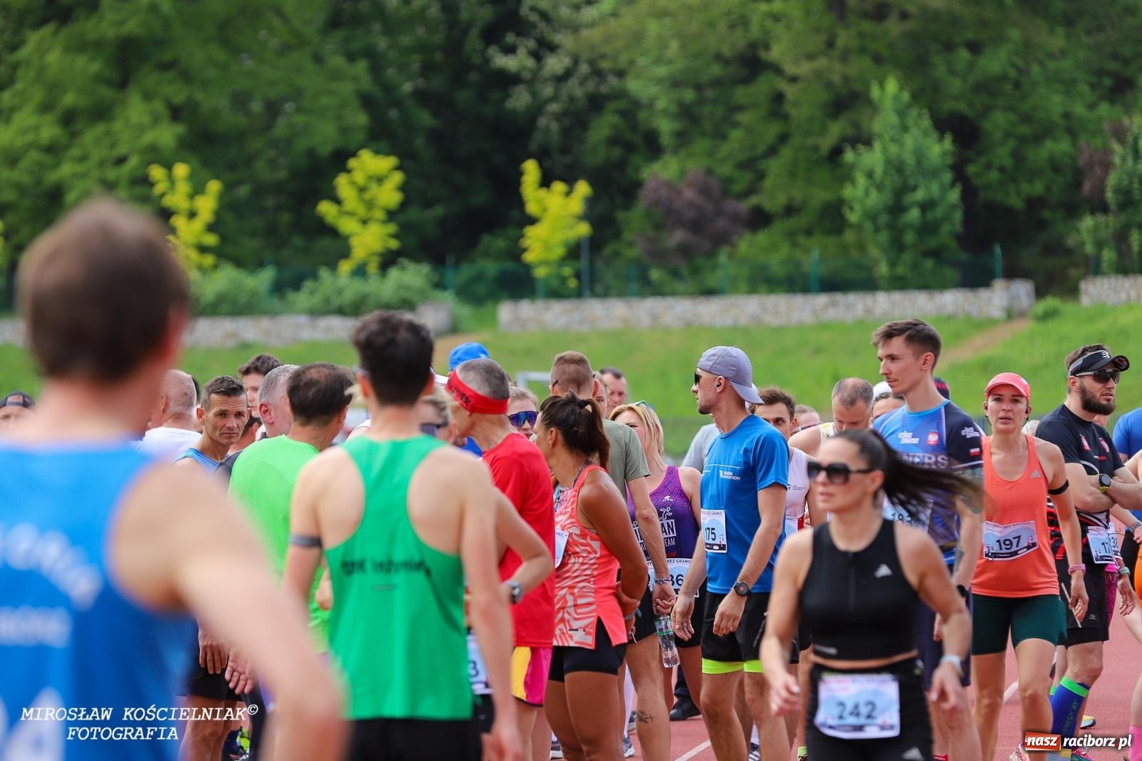 Zdjęcie w galerii na portalu naszraciborz.pl: Mateusz Mrówka najszybszy w XVII Biegu bez Granic wiadomości z regionu