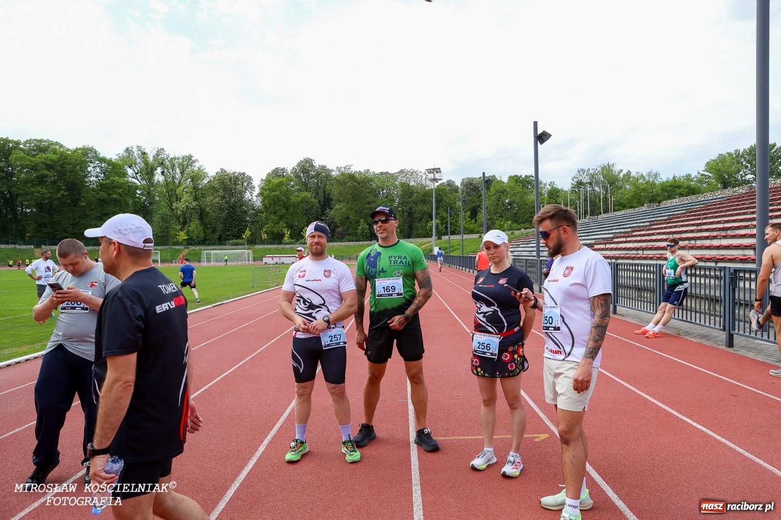 Zdjęcie w galerii na portalu naszraciborz.pl: Mateusz Mrówka najszybszy w XVII Biegu bez Granic wiadomości z regionu