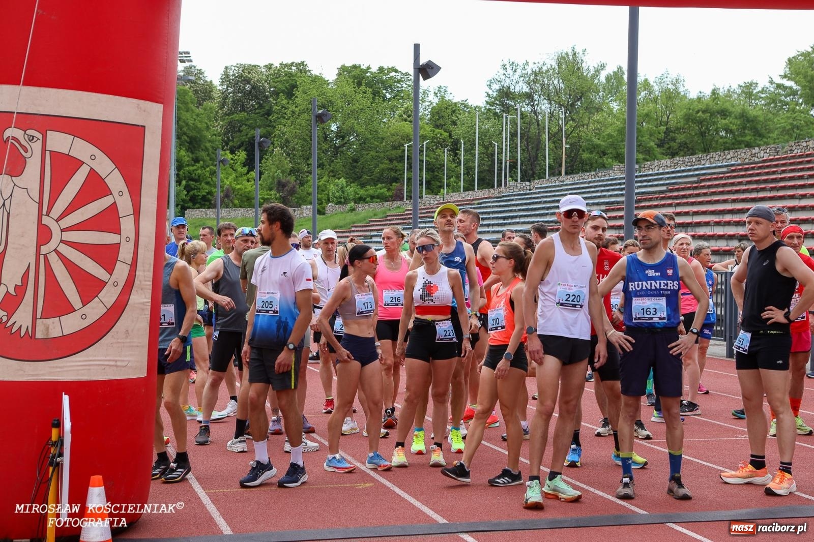 Zdjęcie w galerii na portalu naszraciborz.pl: Mateusz Mrówka najszybszy w XVII Biegu bez Granic wiadomości z regionu