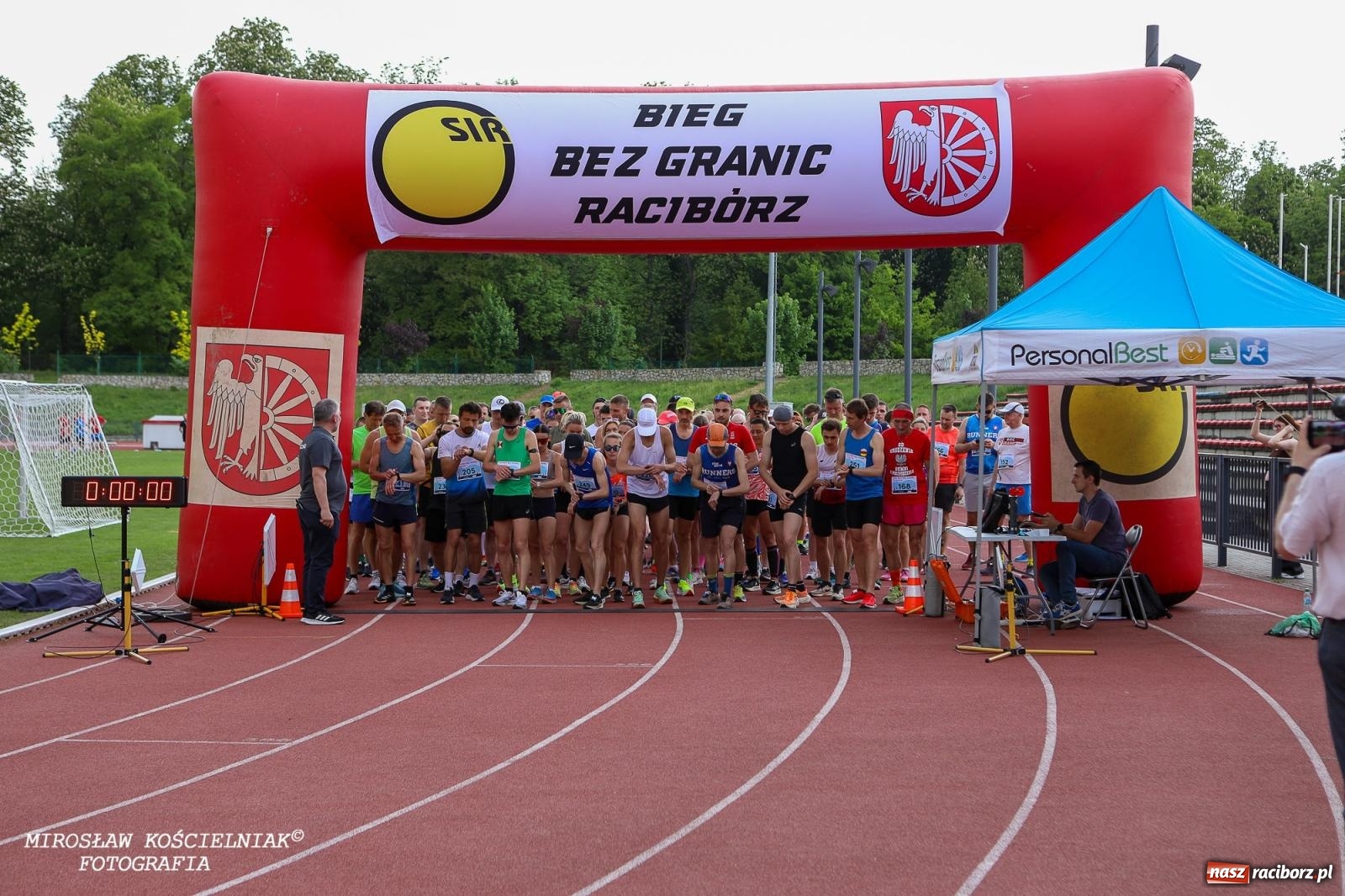 Zdjęcie w galerii na portalu naszraciborz.pl: Mateusz Mrówka najszybszy w XVII Biegu bez Granic wiadomości z regionu