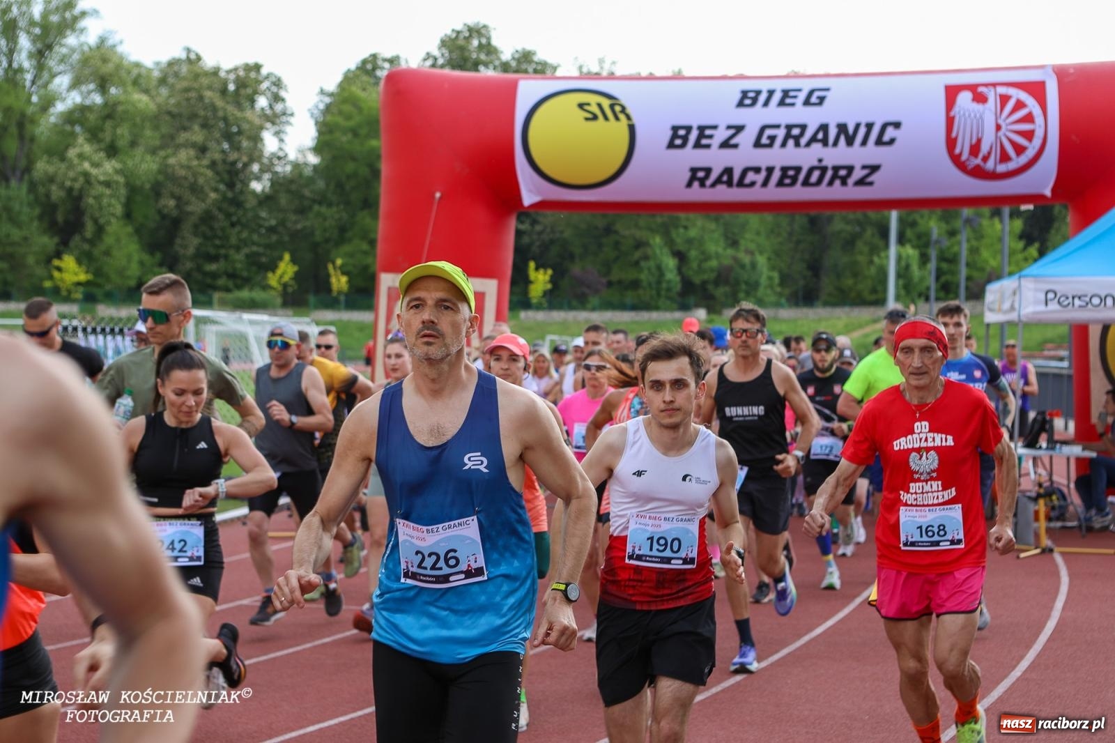 Zdjęcie w galerii na portalu naszraciborz.pl: Mateusz Mrówka najszybszy w XVII Biegu bez Granic wiadomości z regionu